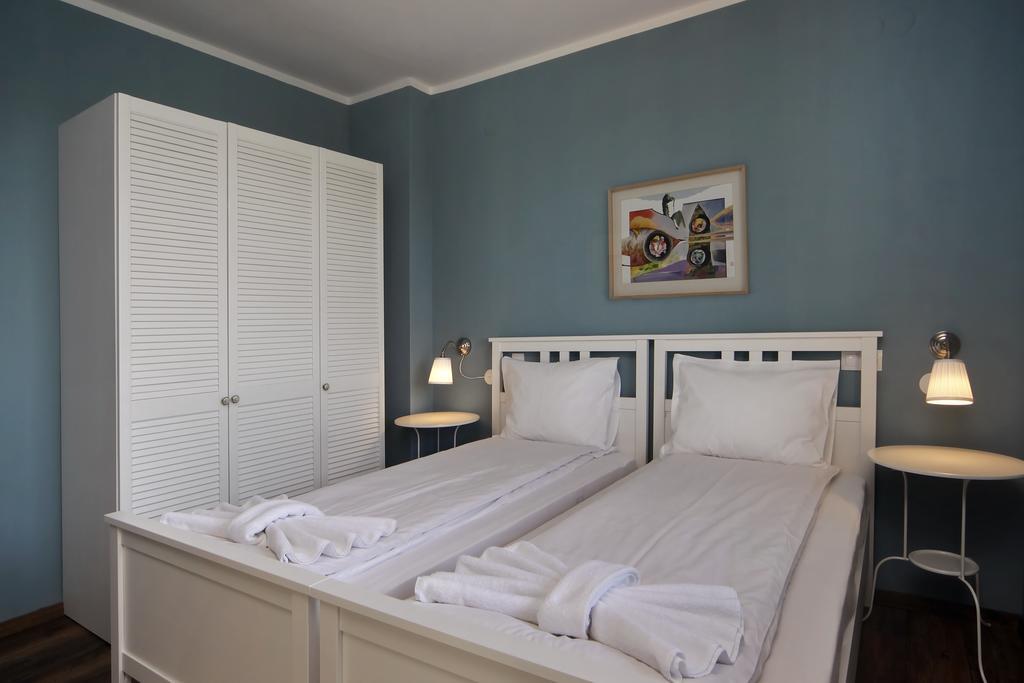 Esterra Vini Guest House Perushtitsa Buitenkant foto